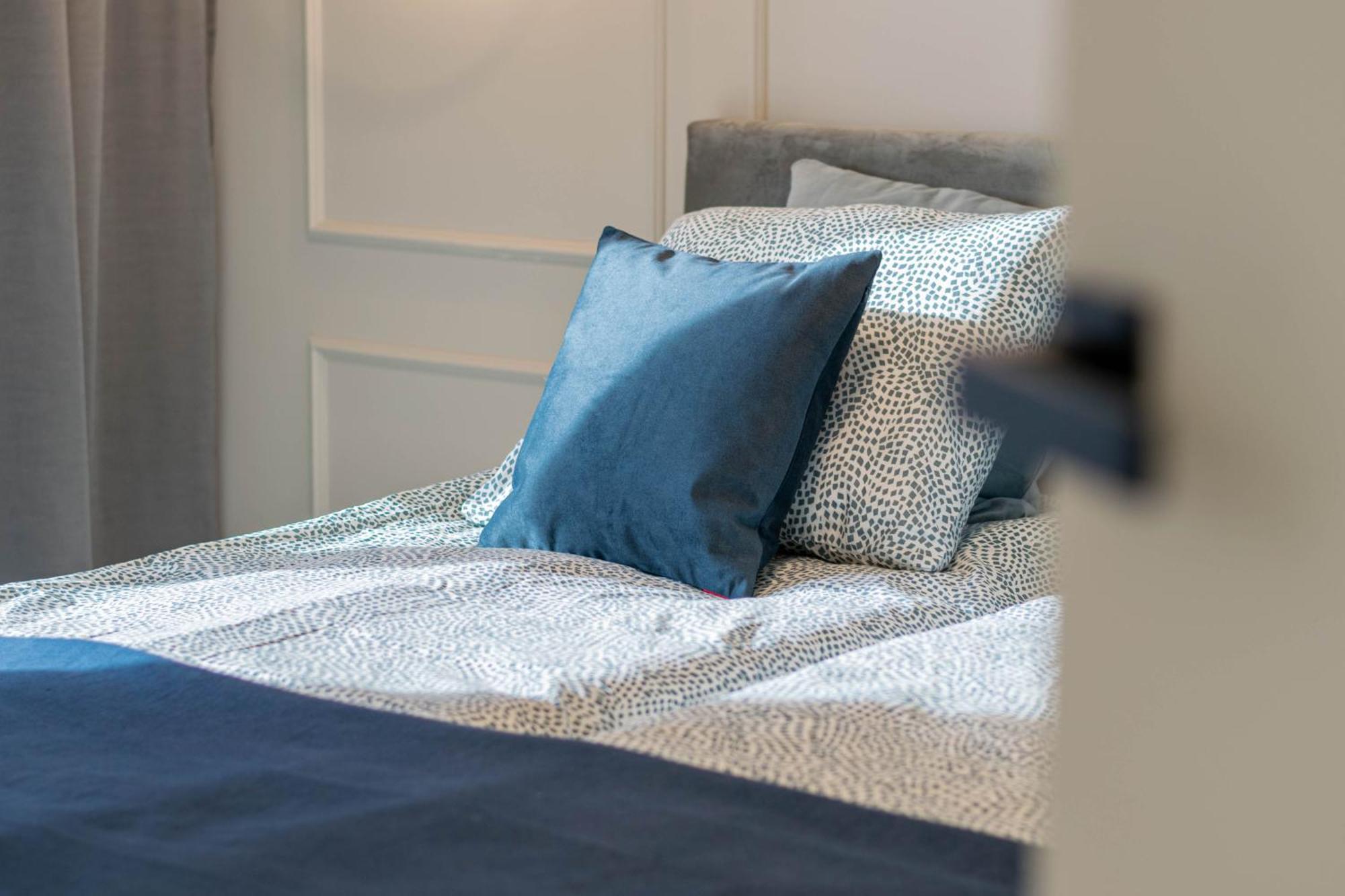 Blue Apartment Ceglana - Free Parking - Self Check-In Katowice Extérieur photo